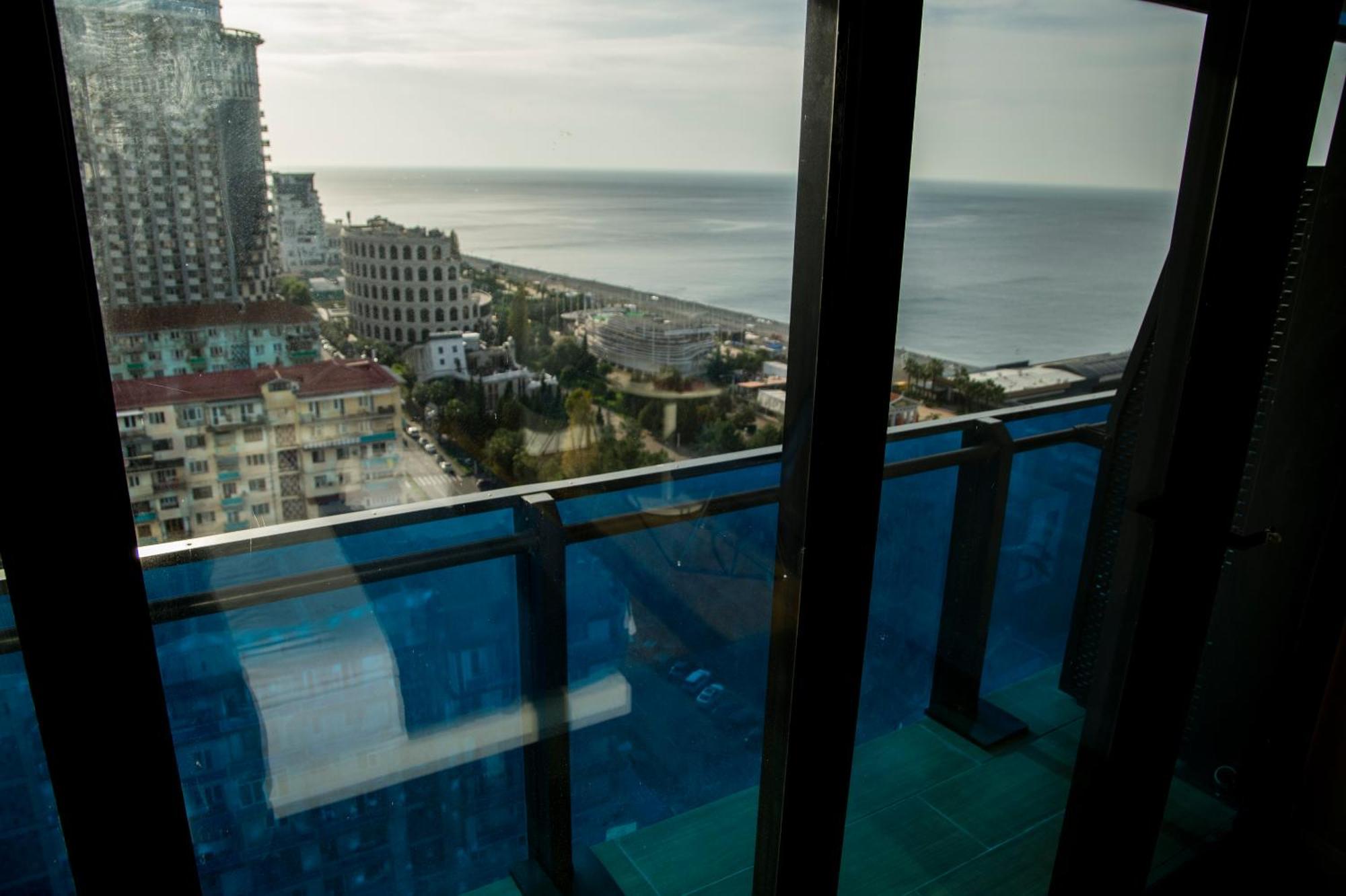Spend Your Time In Orbi City Batumi Exterior photo